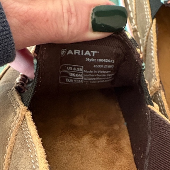ARIAT Womens Cruiser Brown Bomber/Neon Lights. Worn twice - Picture 4 of 6